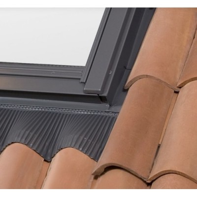 Solin universel Dakea 16 mm à 120 mm P4A 94 cm x 98 cm